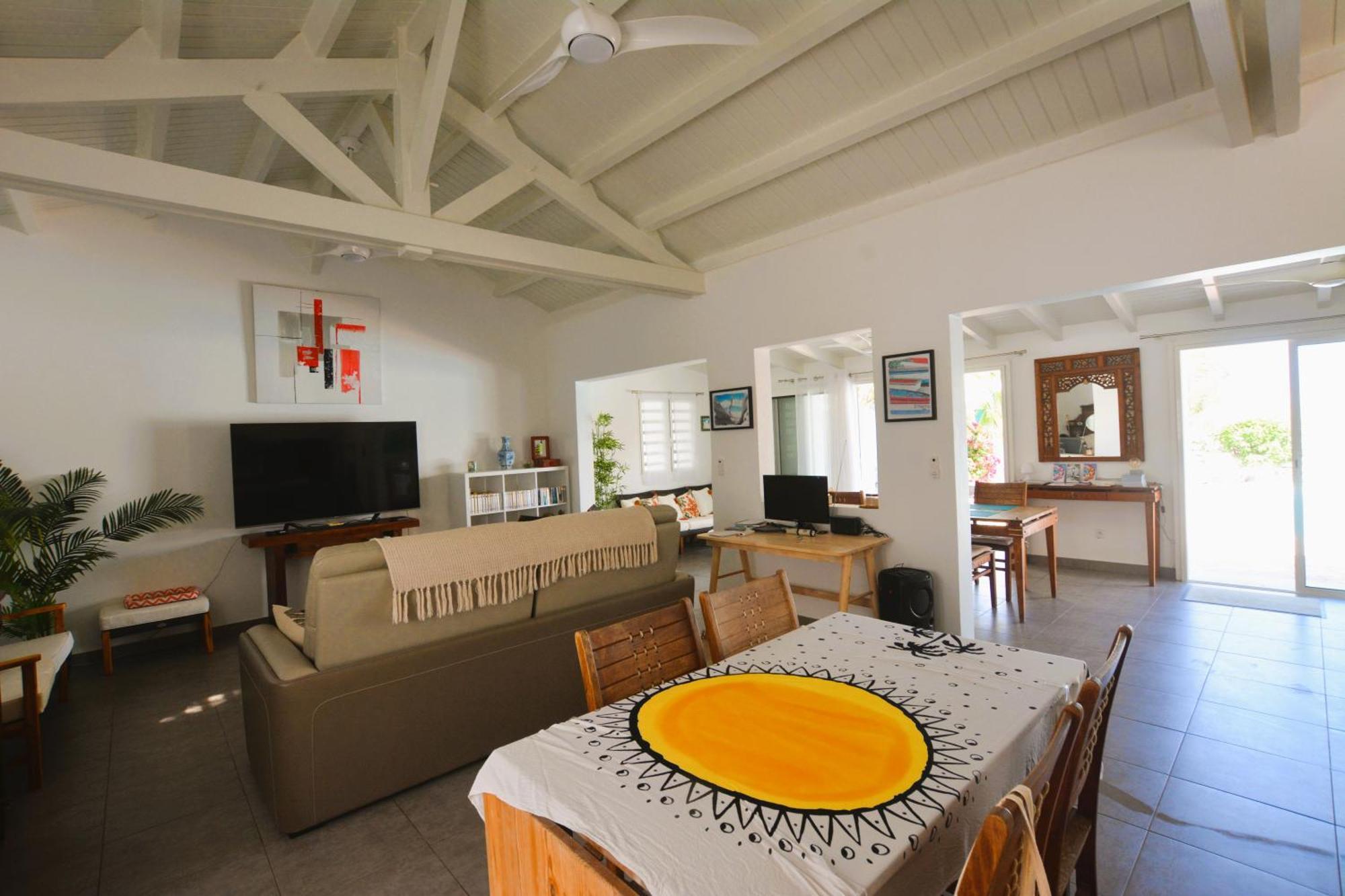 Tiko Lodge Sxm Quarter of Orleans Rum bild